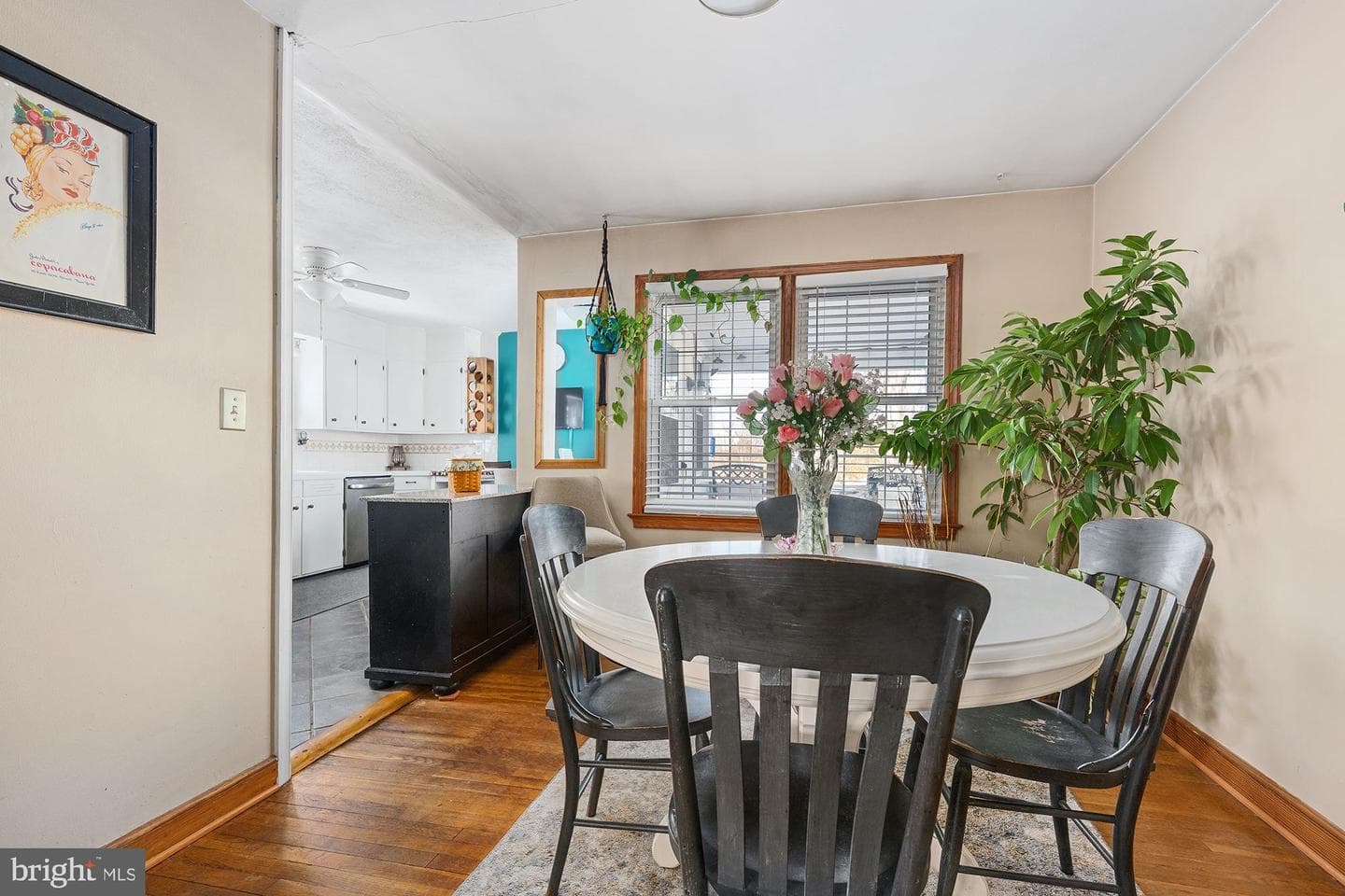 463 E Green Street photo 14