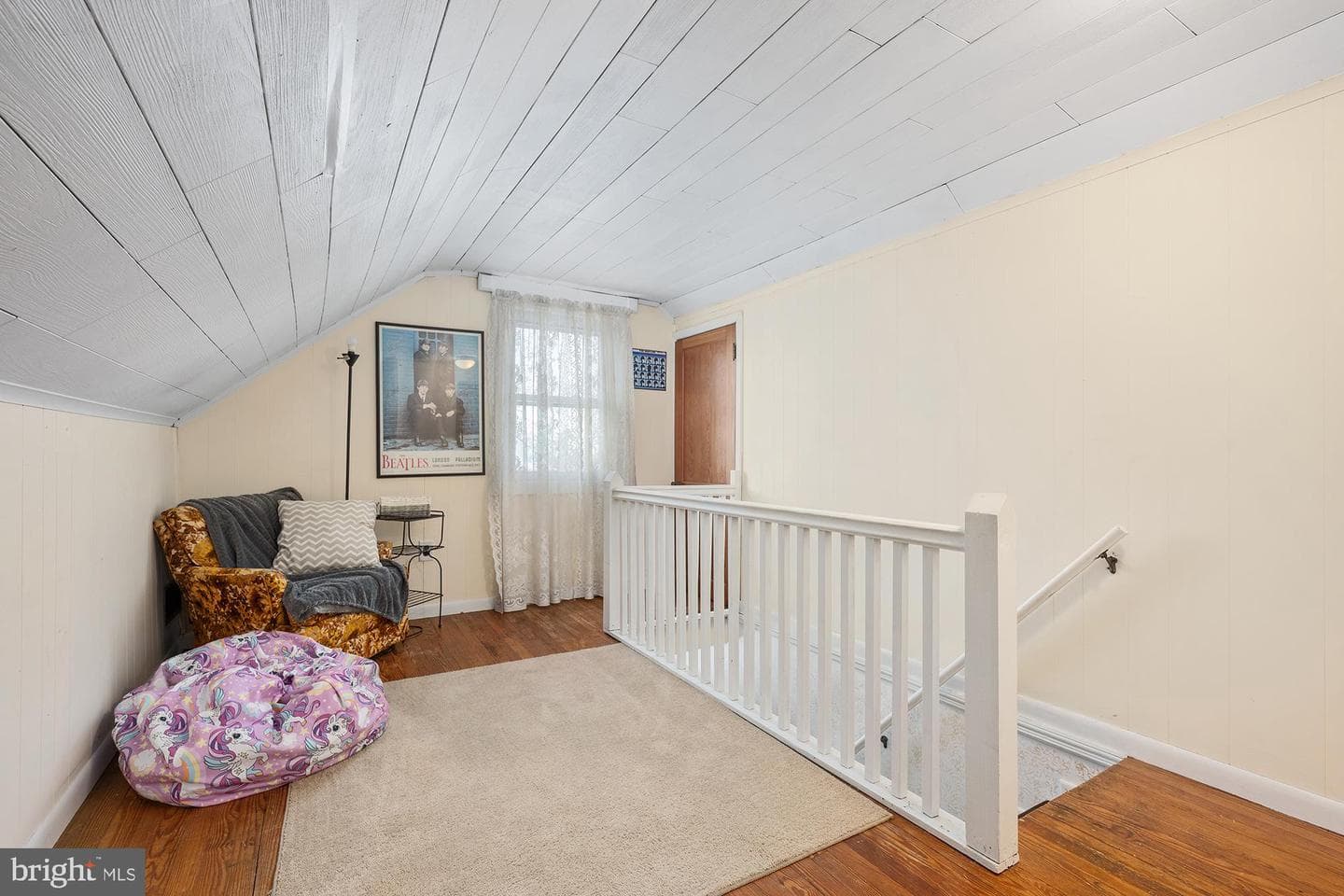 463 E Green Street photo 26