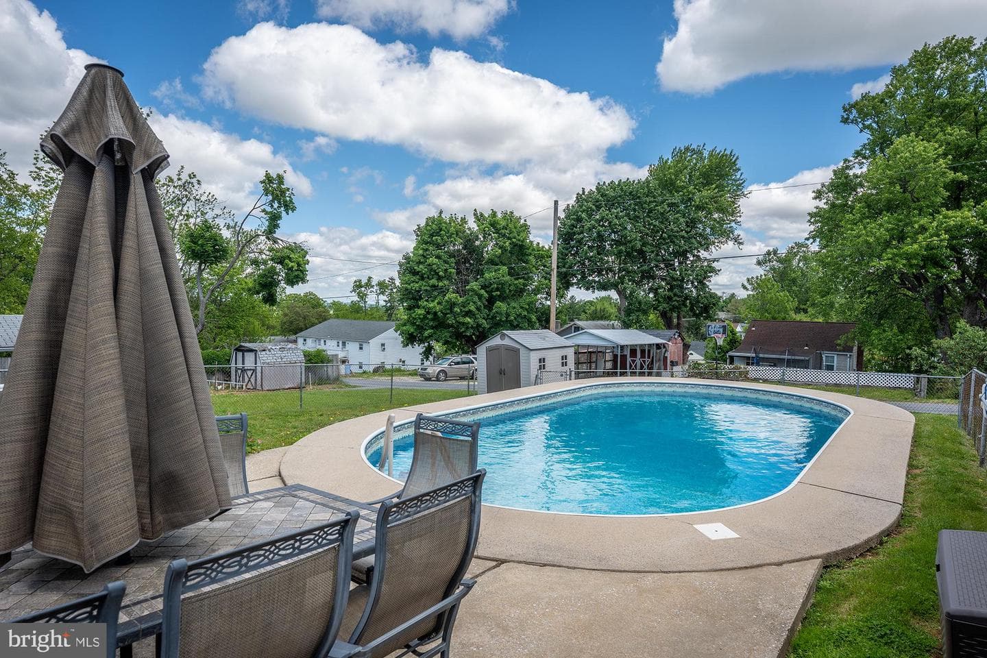 463 E Green Street photo 45