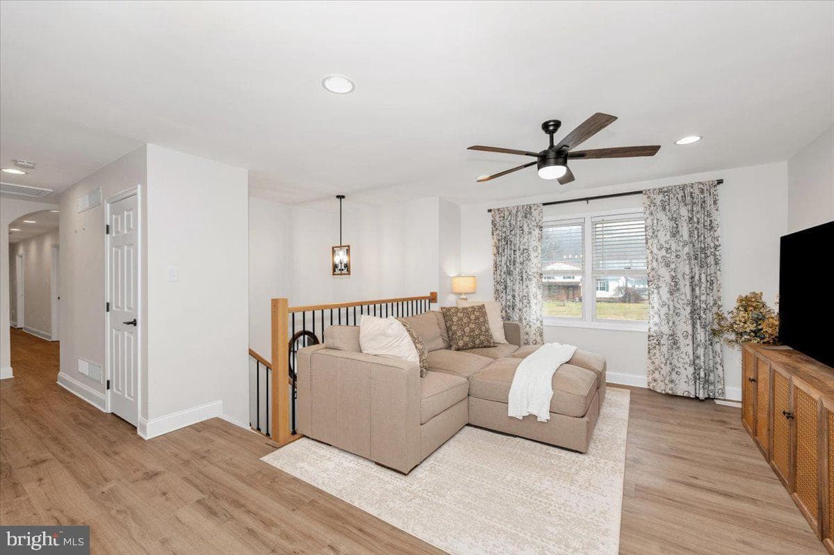 1589 Smiley Drive photo 10