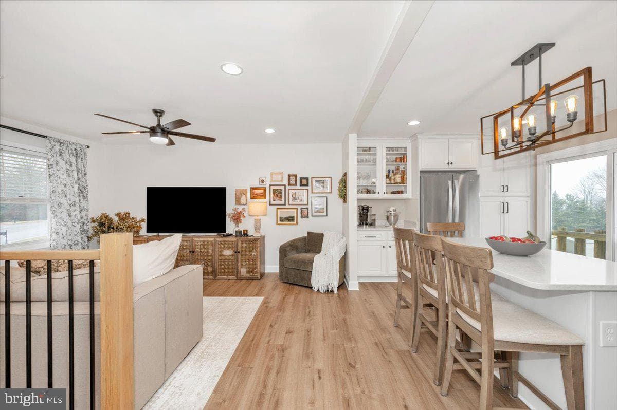 1589 Smiley Drive photo 6