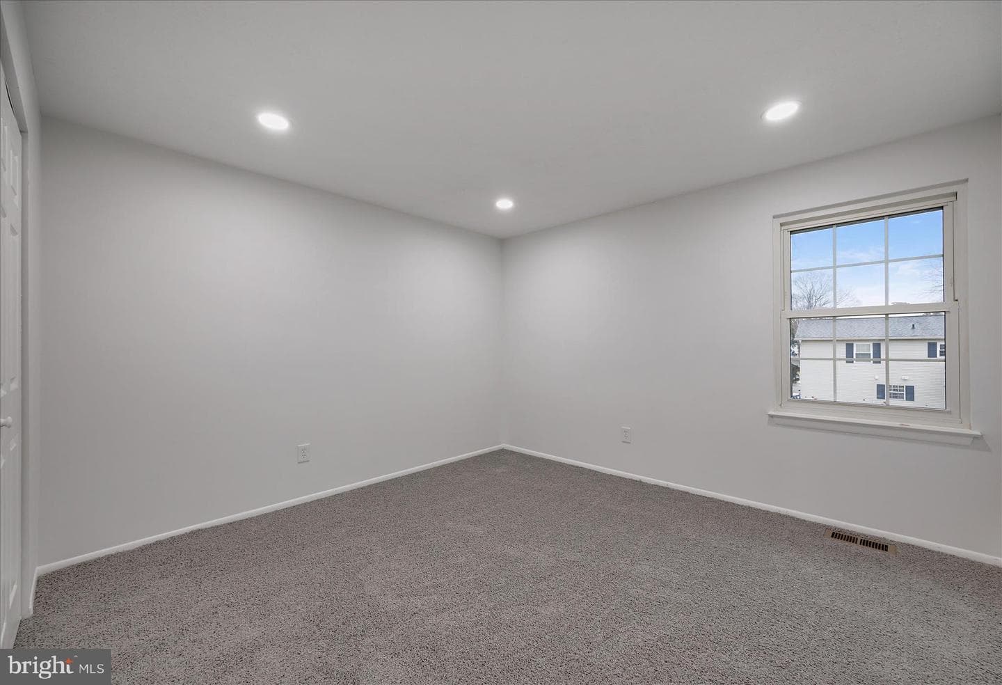 1716 Gemini Drive photo 16