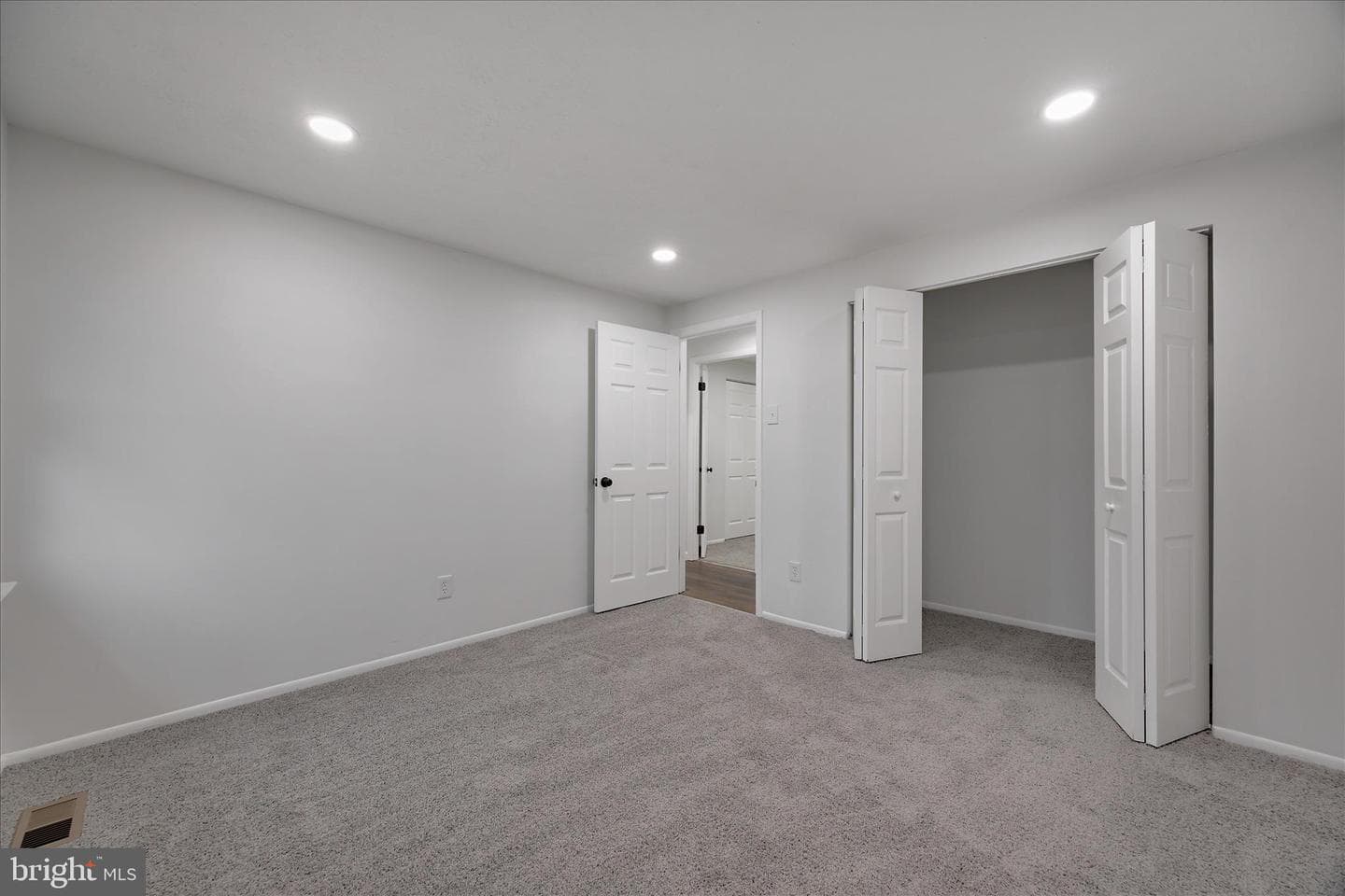 1716 Gemini Drive photo 17