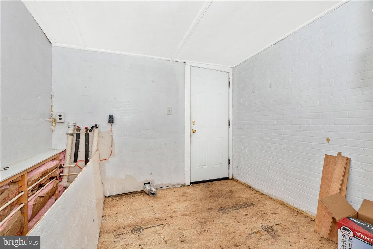 71 Bond St photo 3