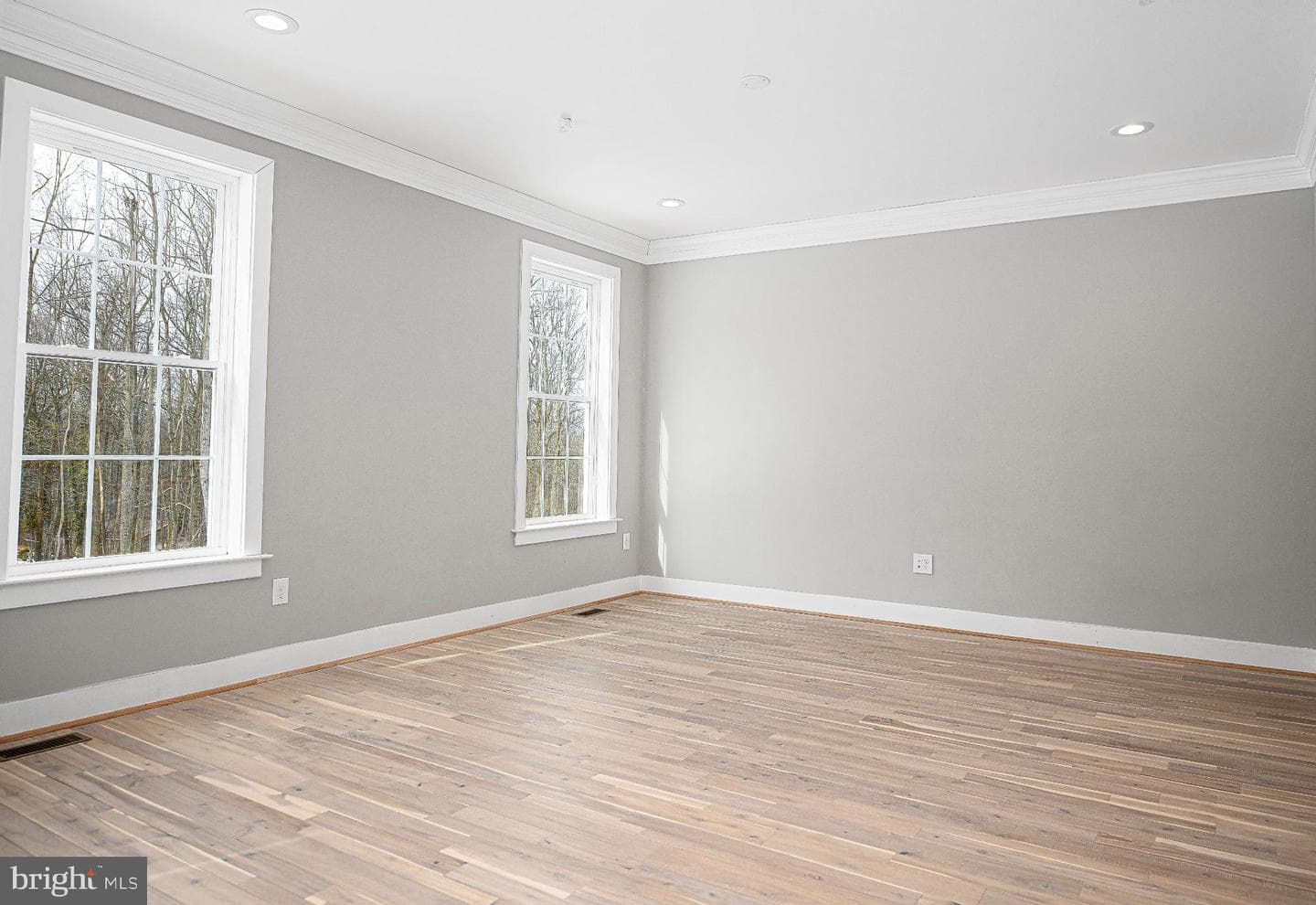 831 Deer Ridge Drive photo 18