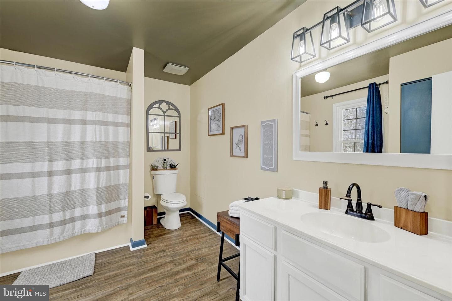 2850 Tylers Court photo 20
