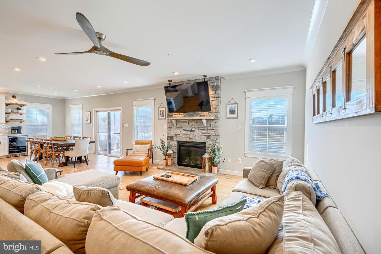 2553 Hanover Pike photo 9