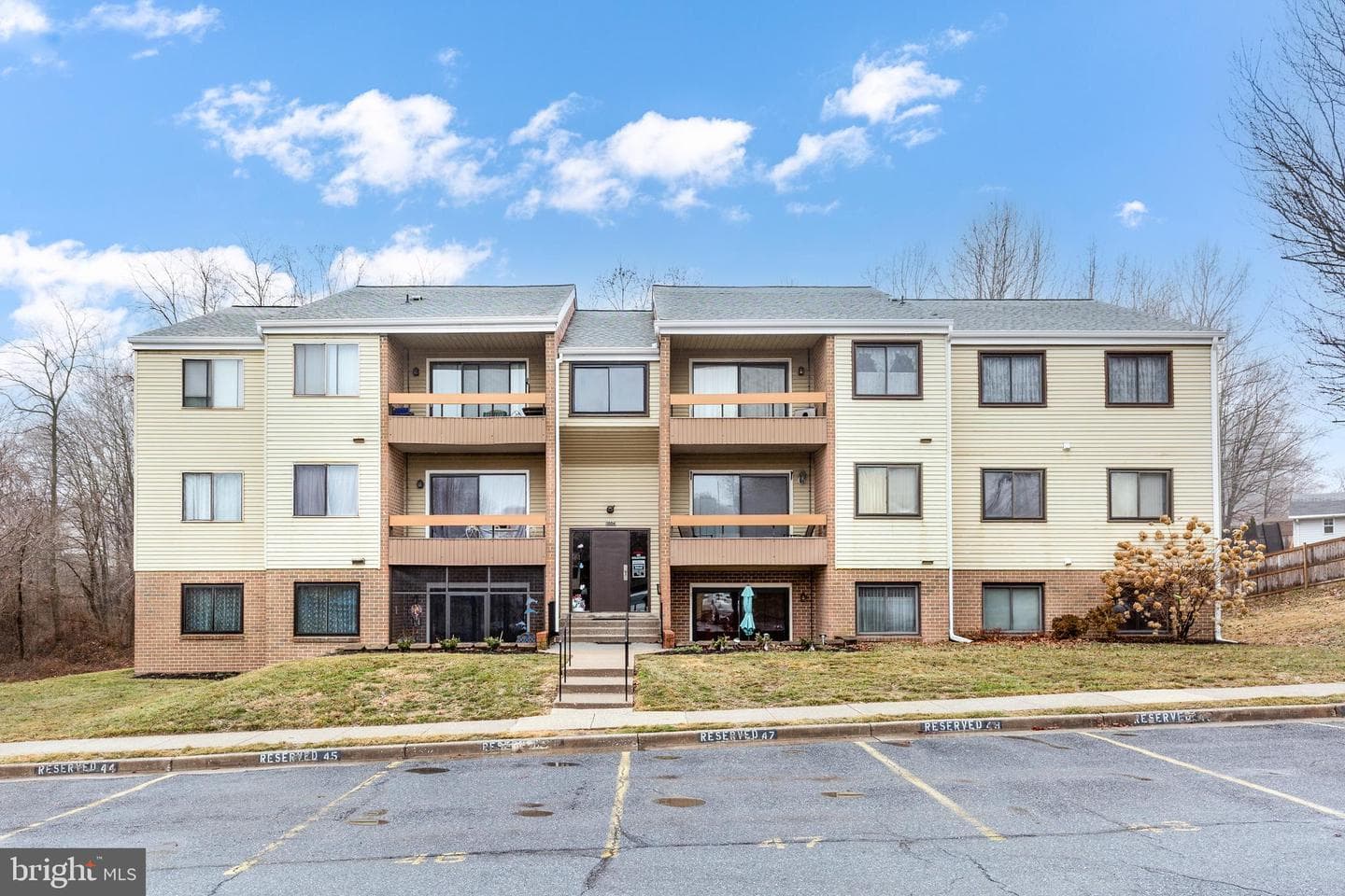 1004 Scarlet Oak Court #1d