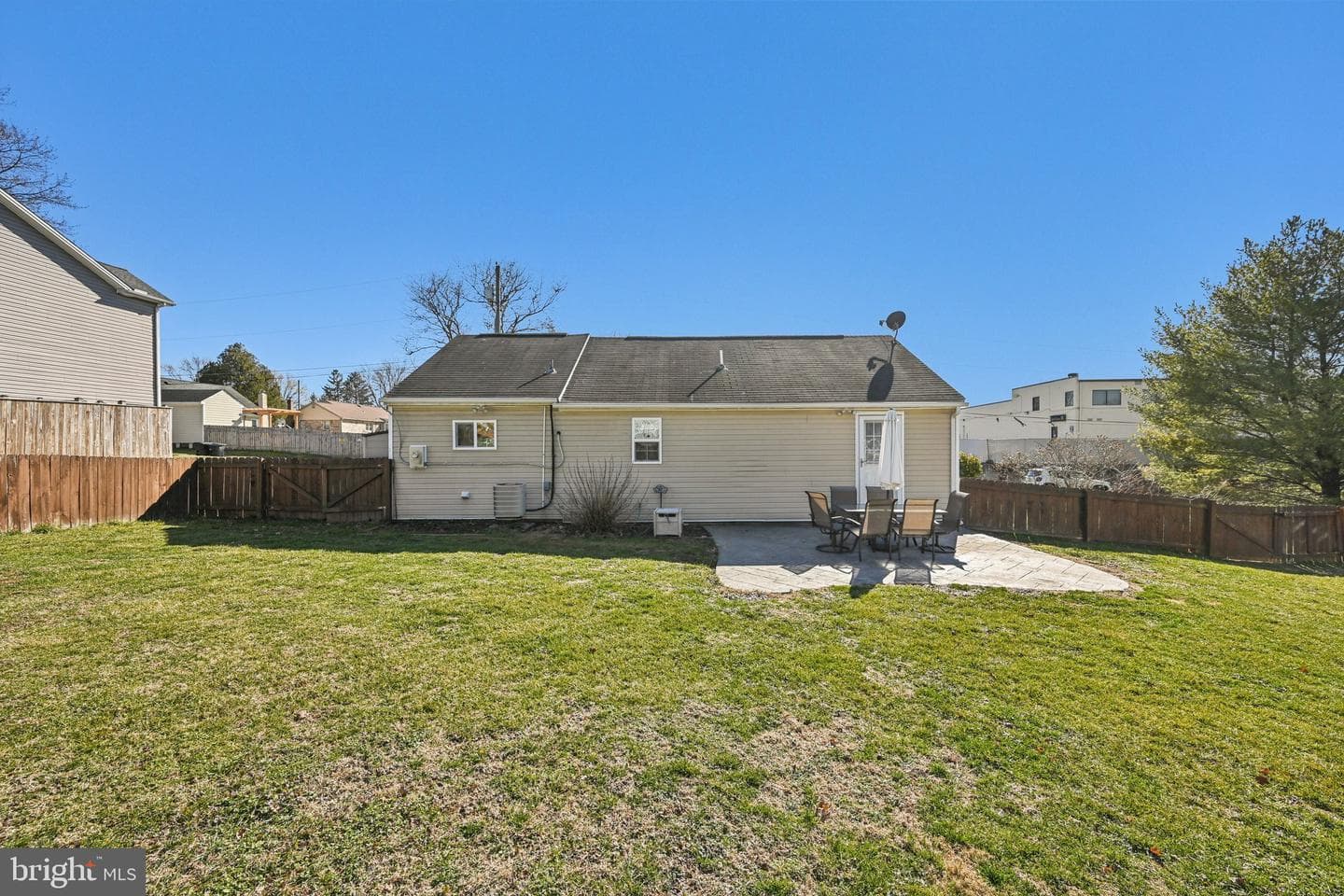 1516 Cherry Avenue photo 30
