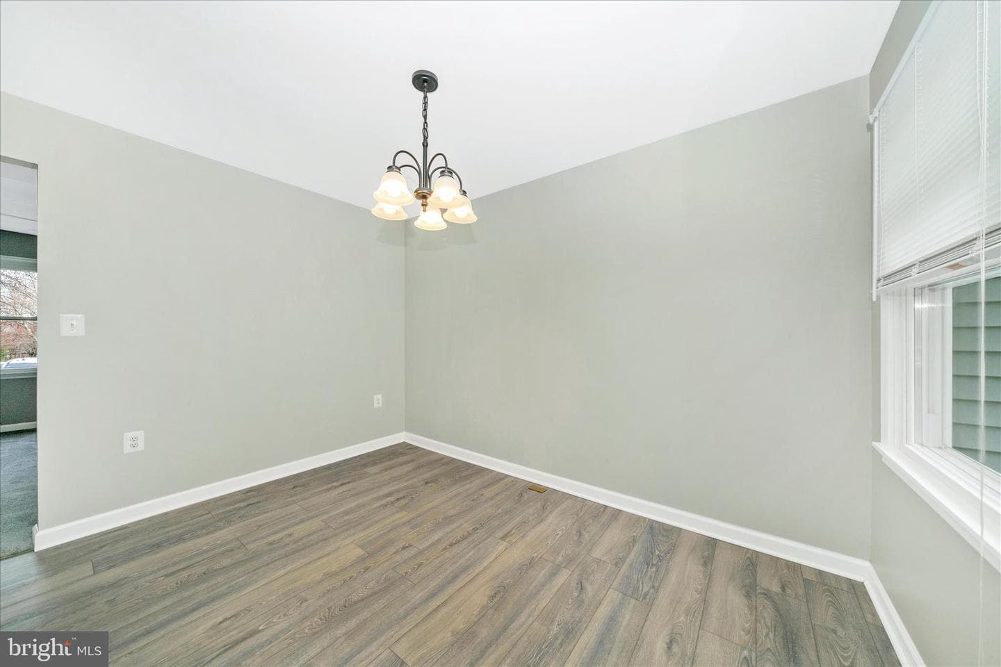 412 Windy Knoll Drive photo 17