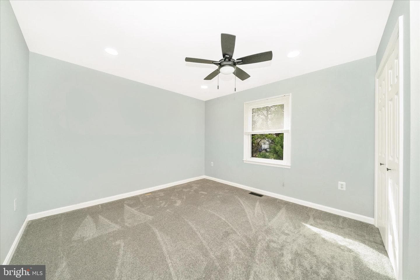 412 Windy Knoll Drive photo 26