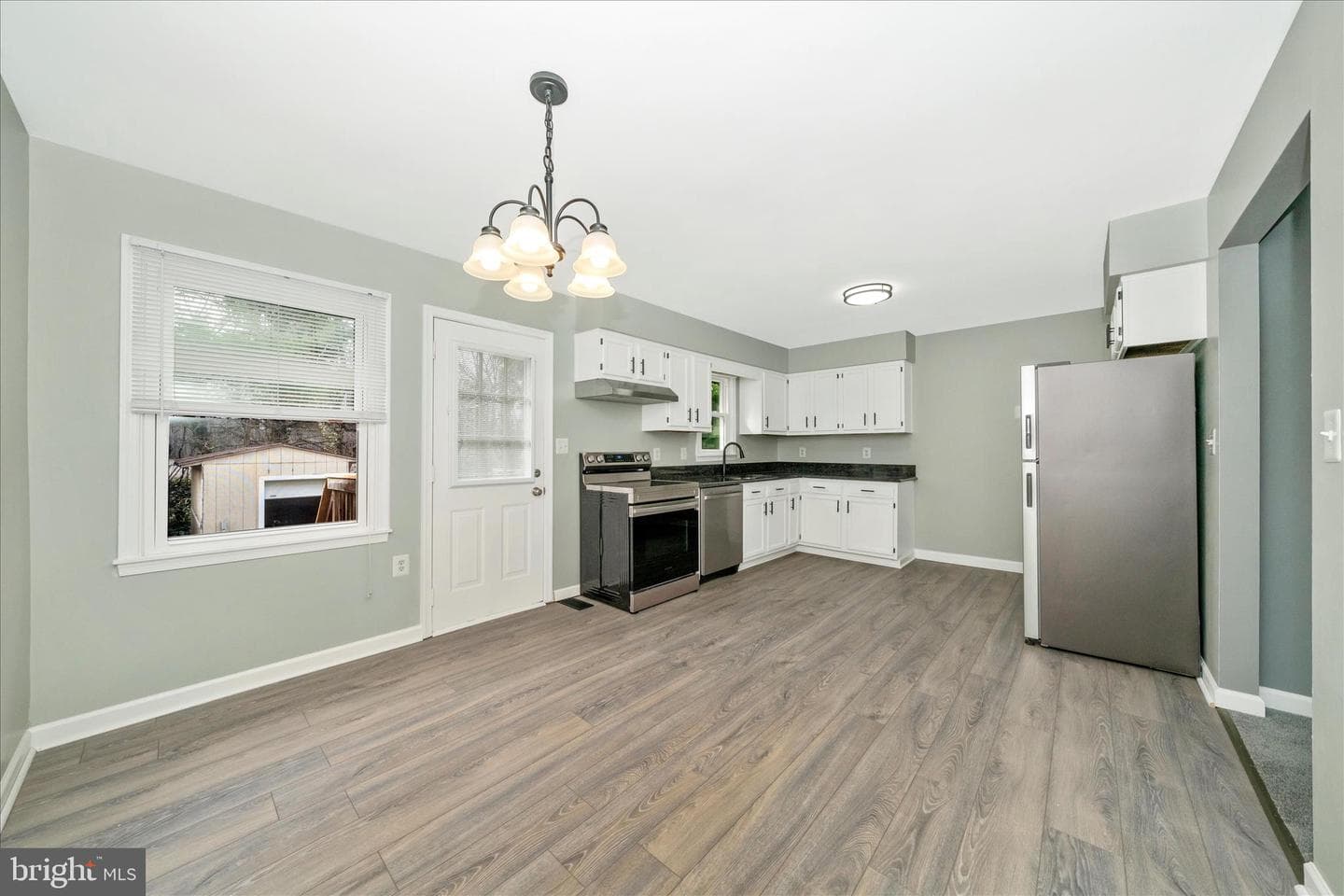 412 Windy Knoll Drive photo 55