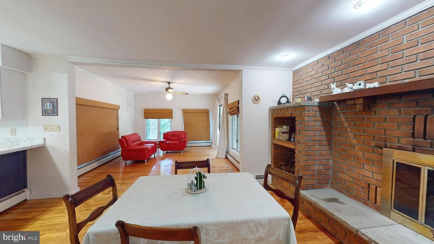 6441 Woodbine Road photo 21