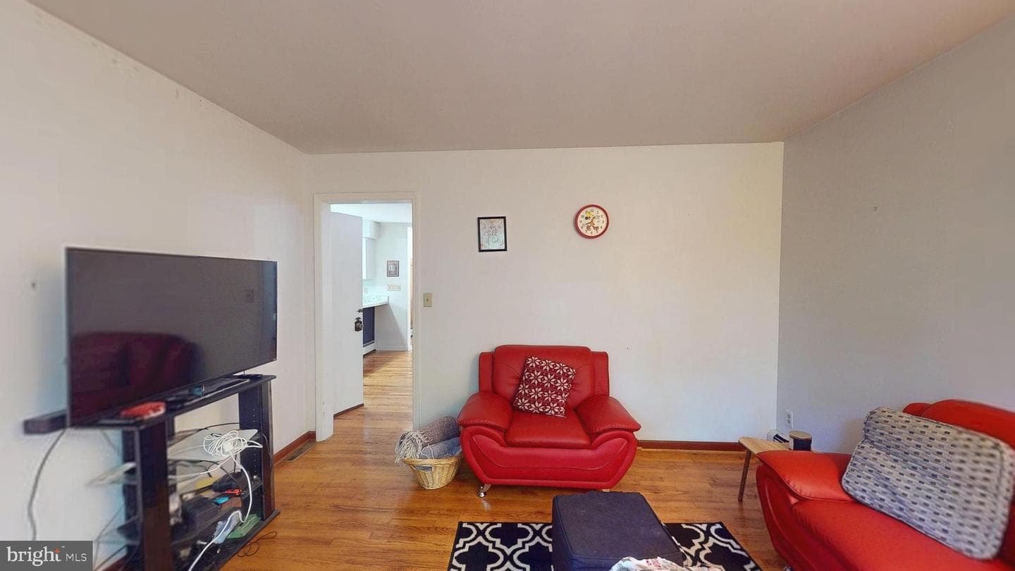 6441 Woodbine Road photo 26