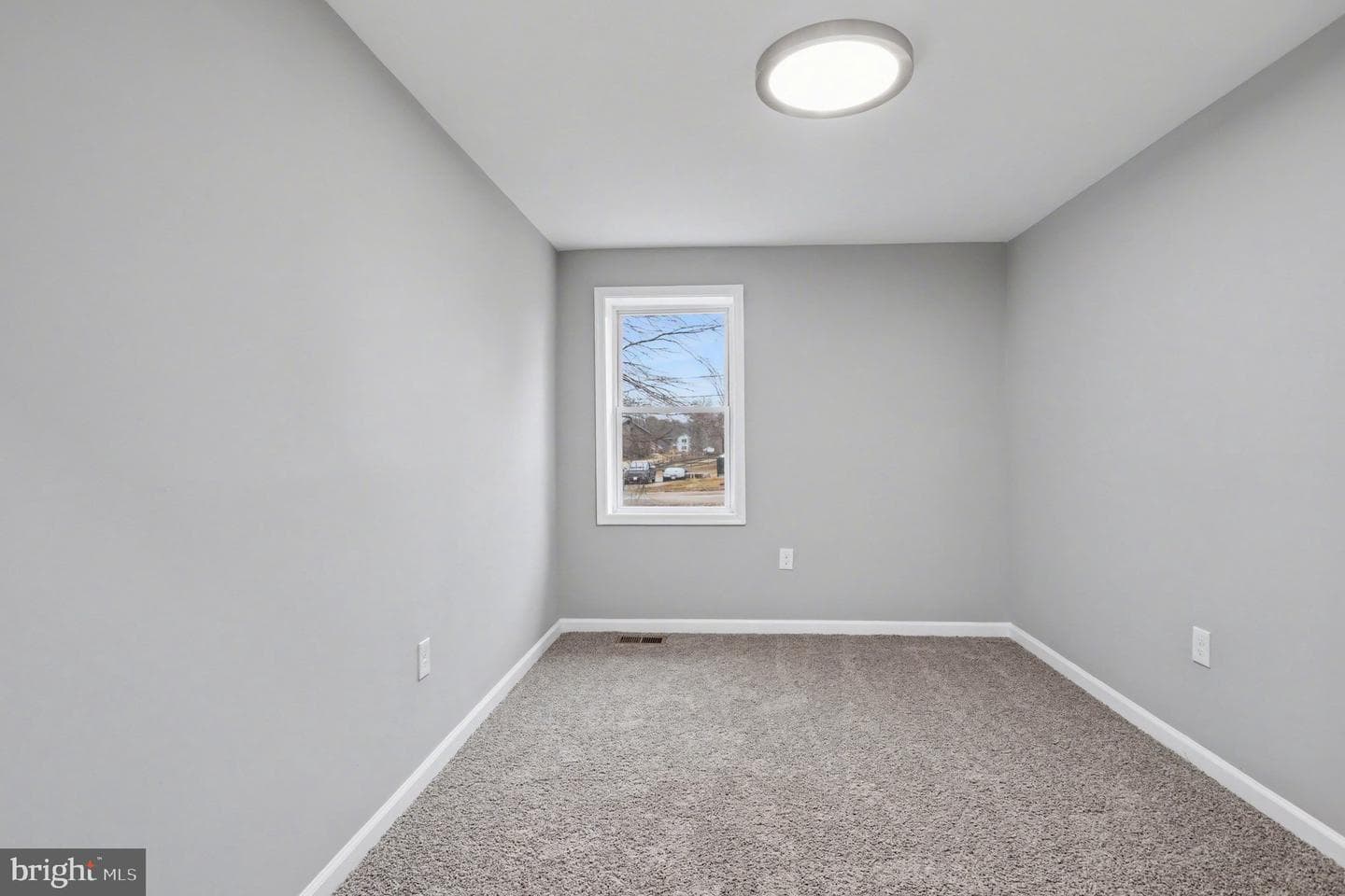 413 Obrecht Road photo 15