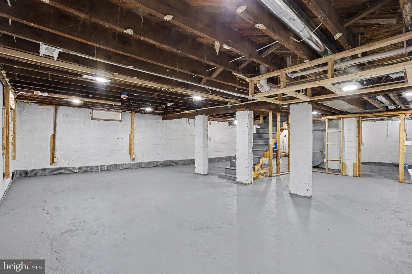 413 Obrecht Road photo 24