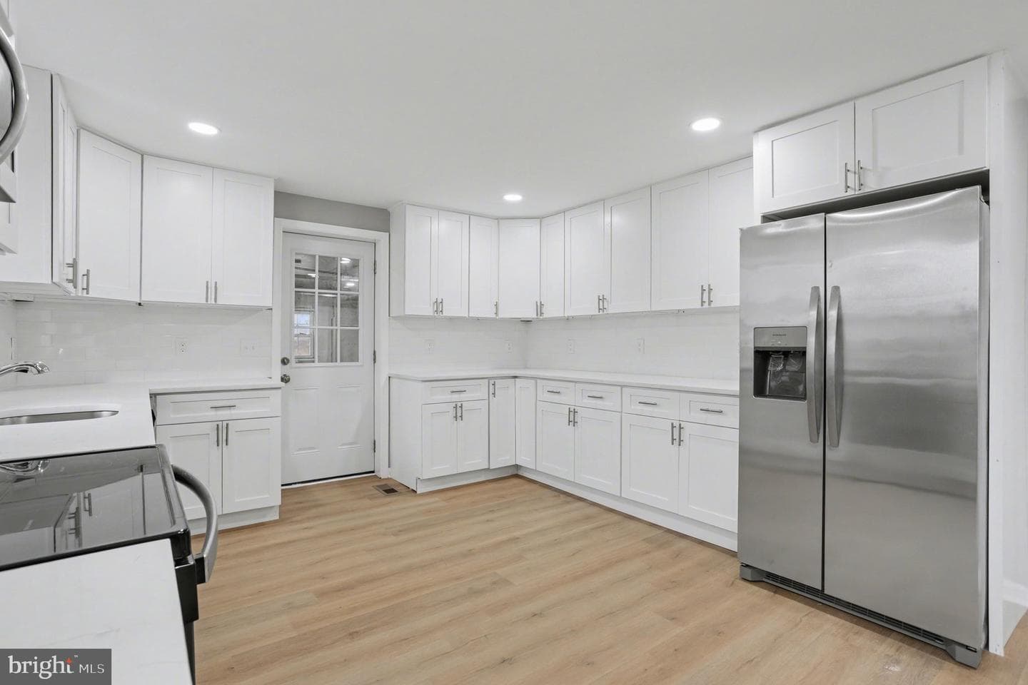 413 Obrecht Road photo 8