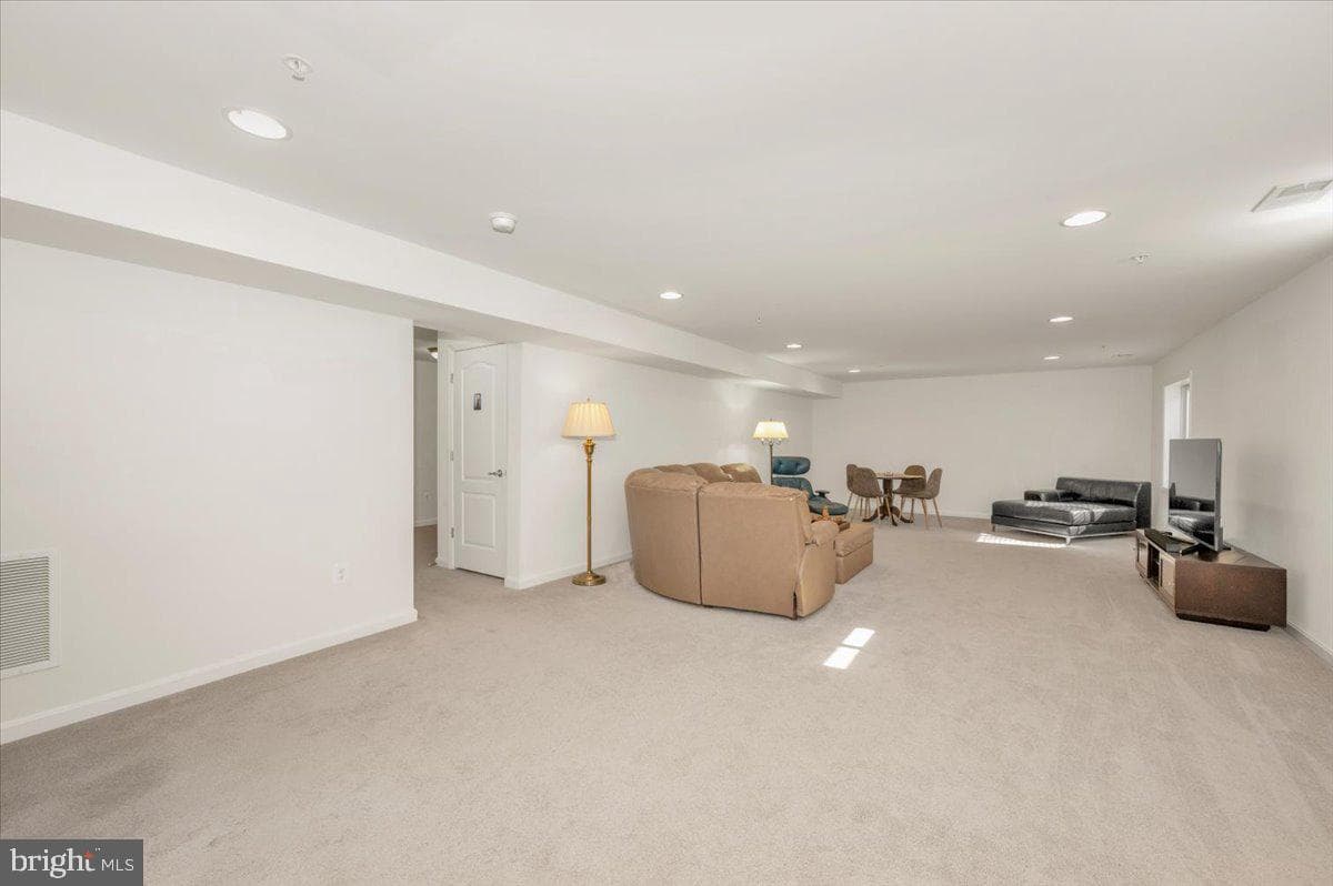971 Erna Drive photo 59