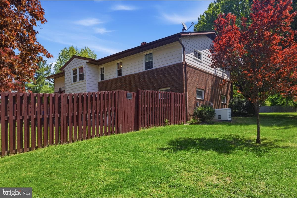 4402 Klee Court photo 14