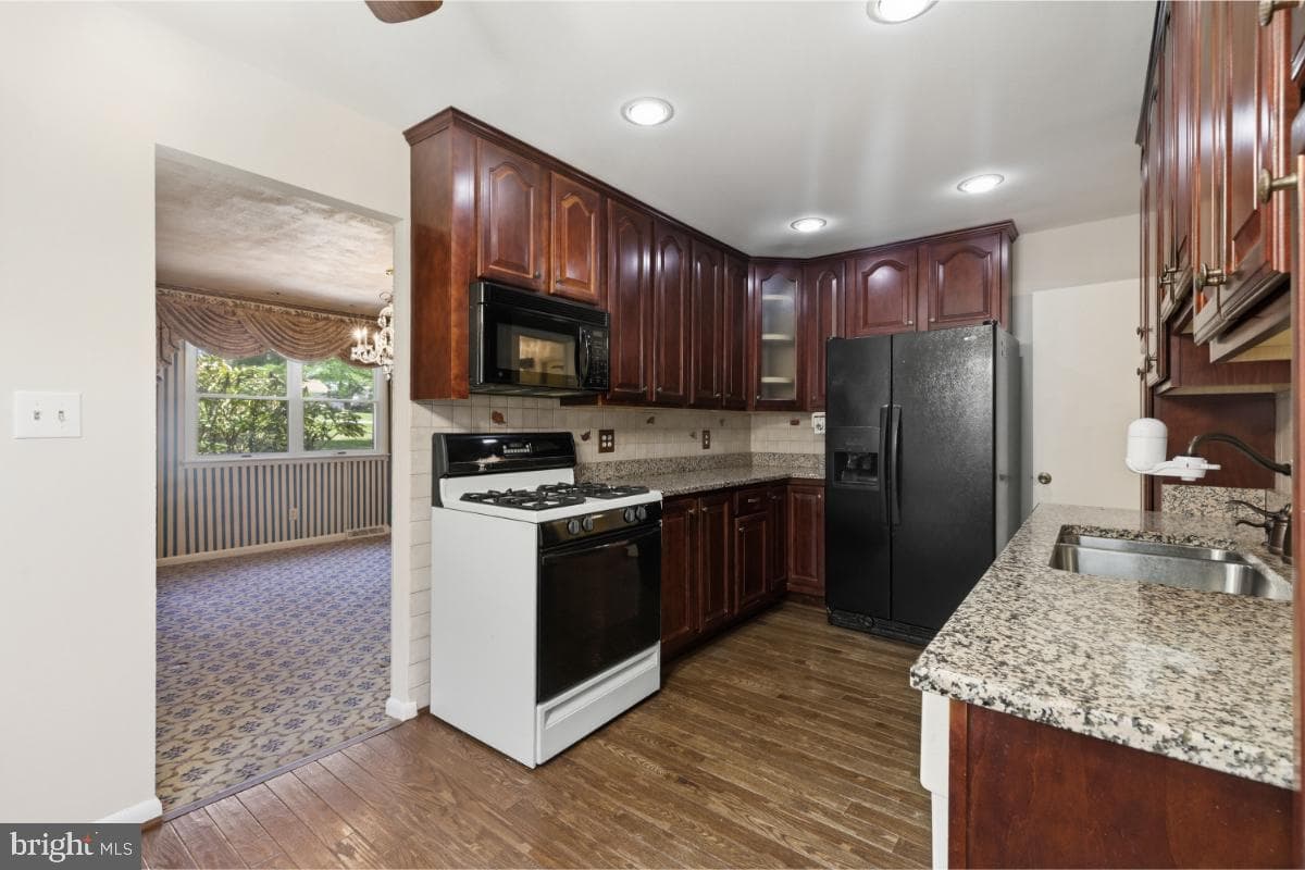 4402 Klee Court photo 22
