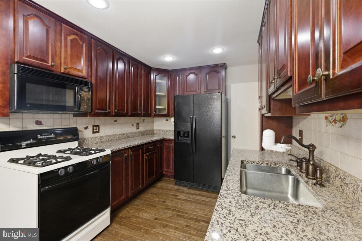 4402 Klee Court photo 24