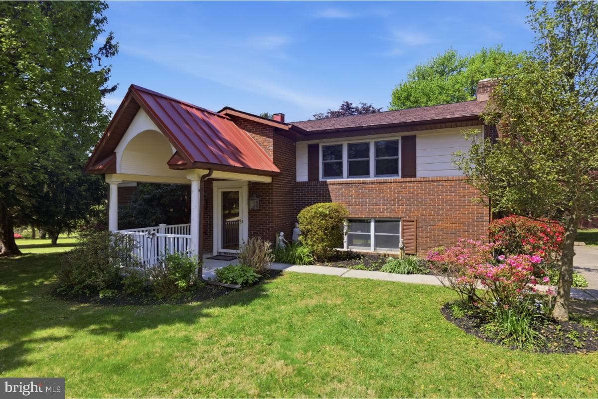 4402 Klee Court photo 5