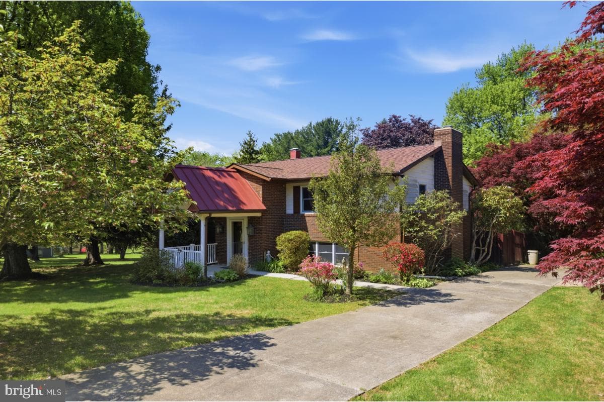 4402 Klee Court photo 6