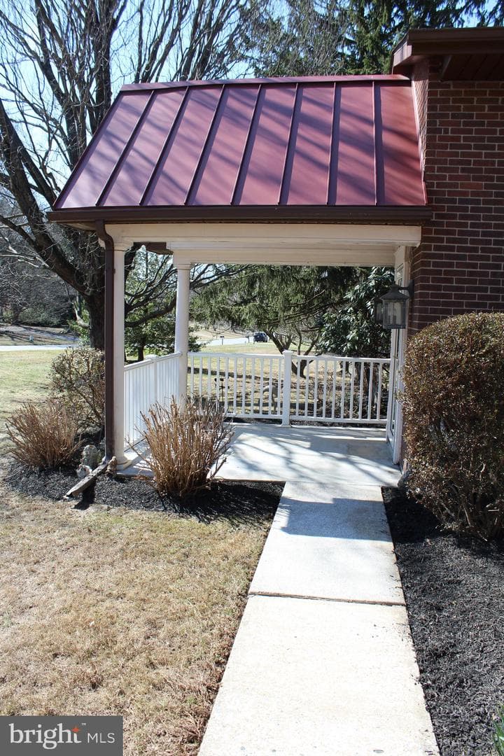 4402 Klee Court photo 8