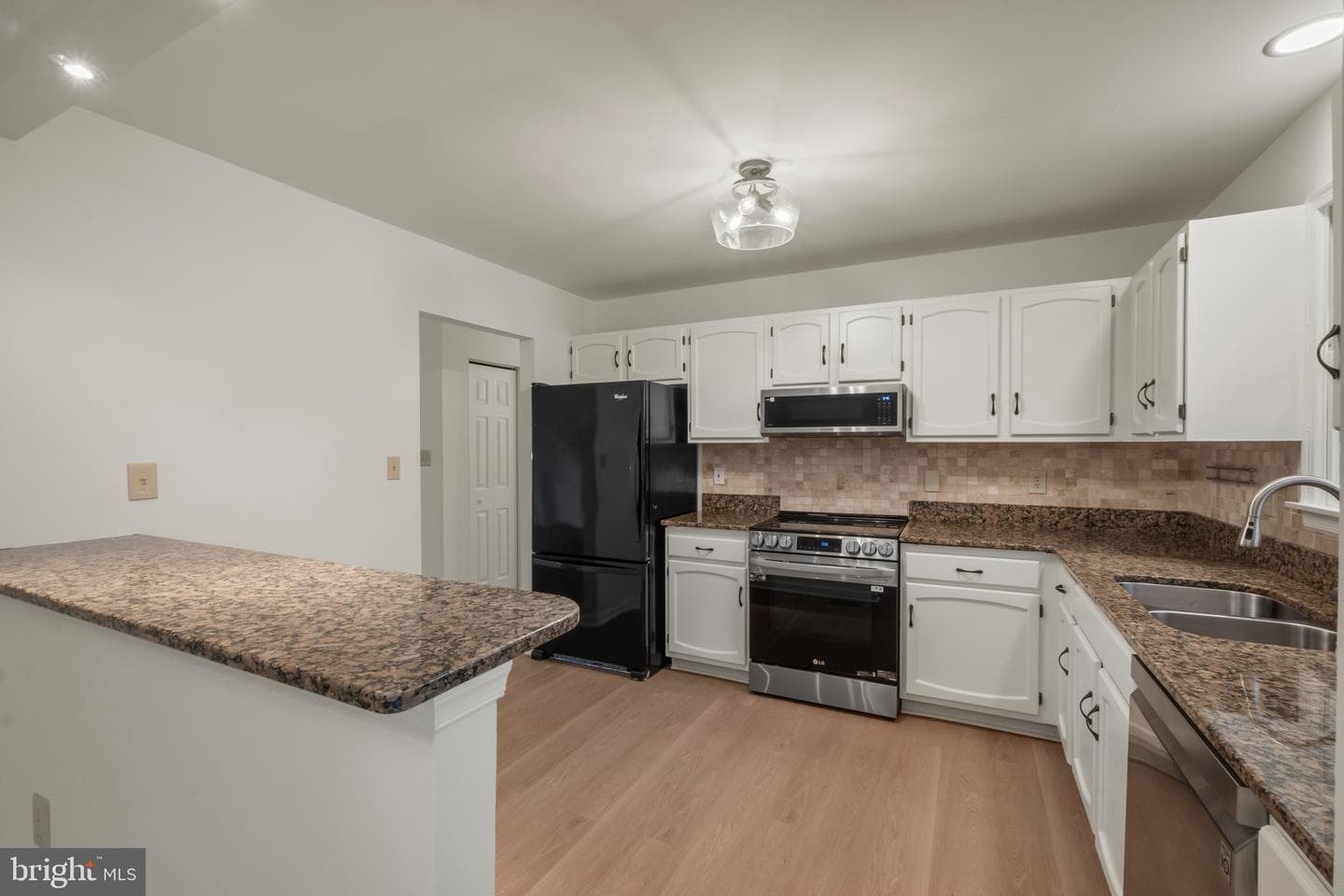 2217 Ridgemont Drive photo 14
