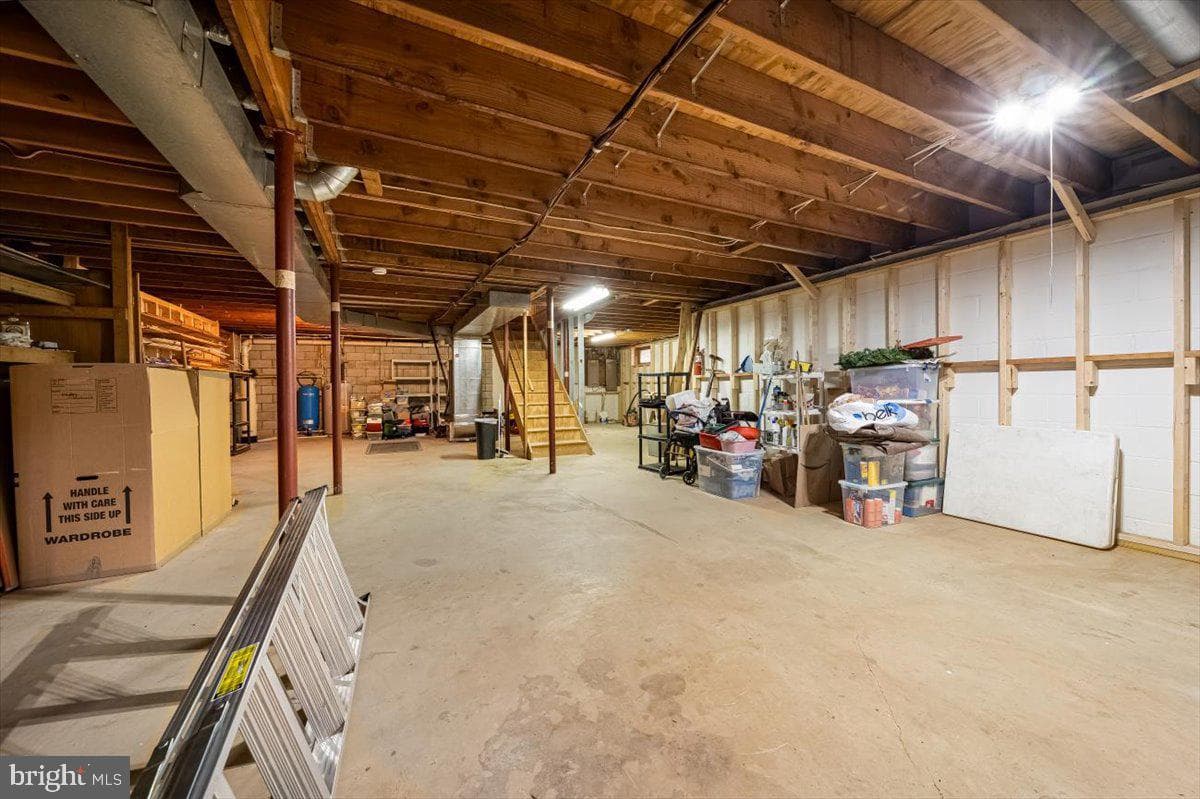 2324 Carrollton Road photo 49