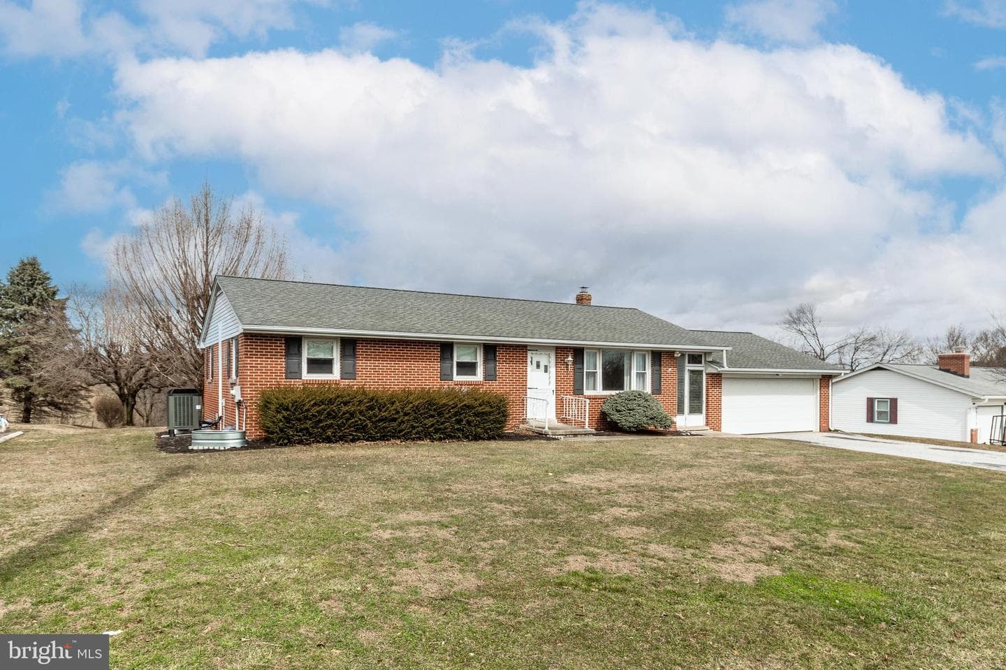 3284 Charmil Drive photo 34