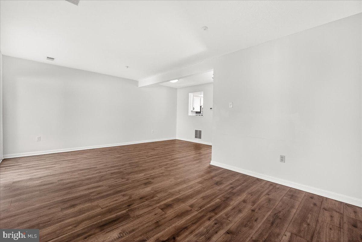 6338 Jacobs Court photo 19
