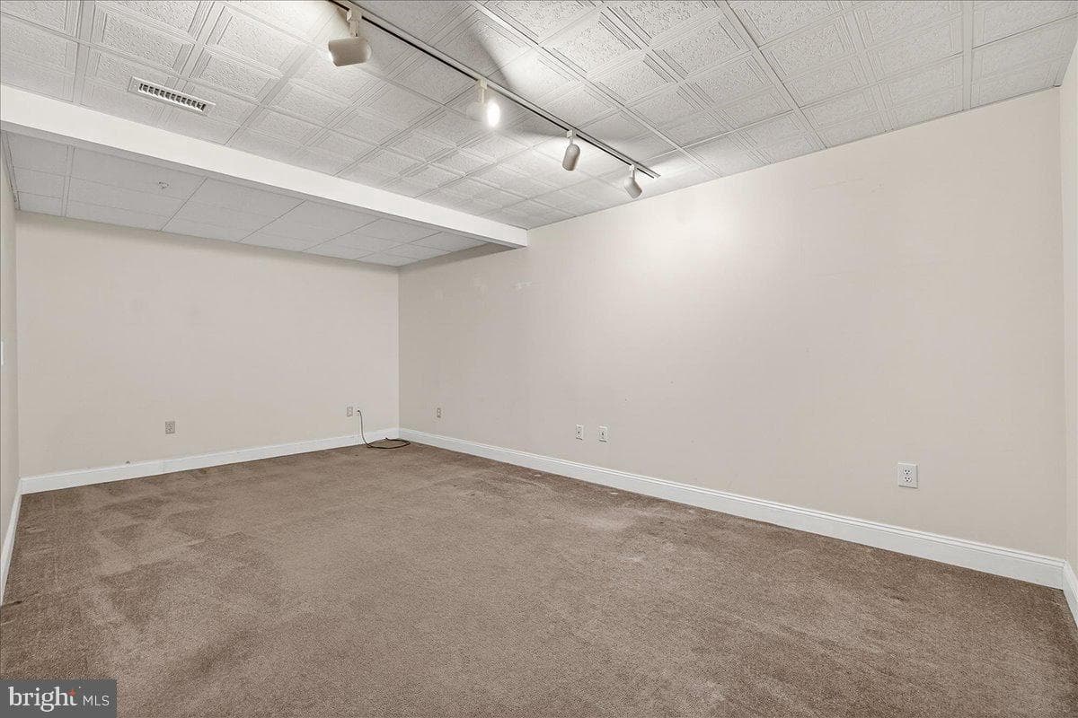 6338 Jacobs Court photo 28