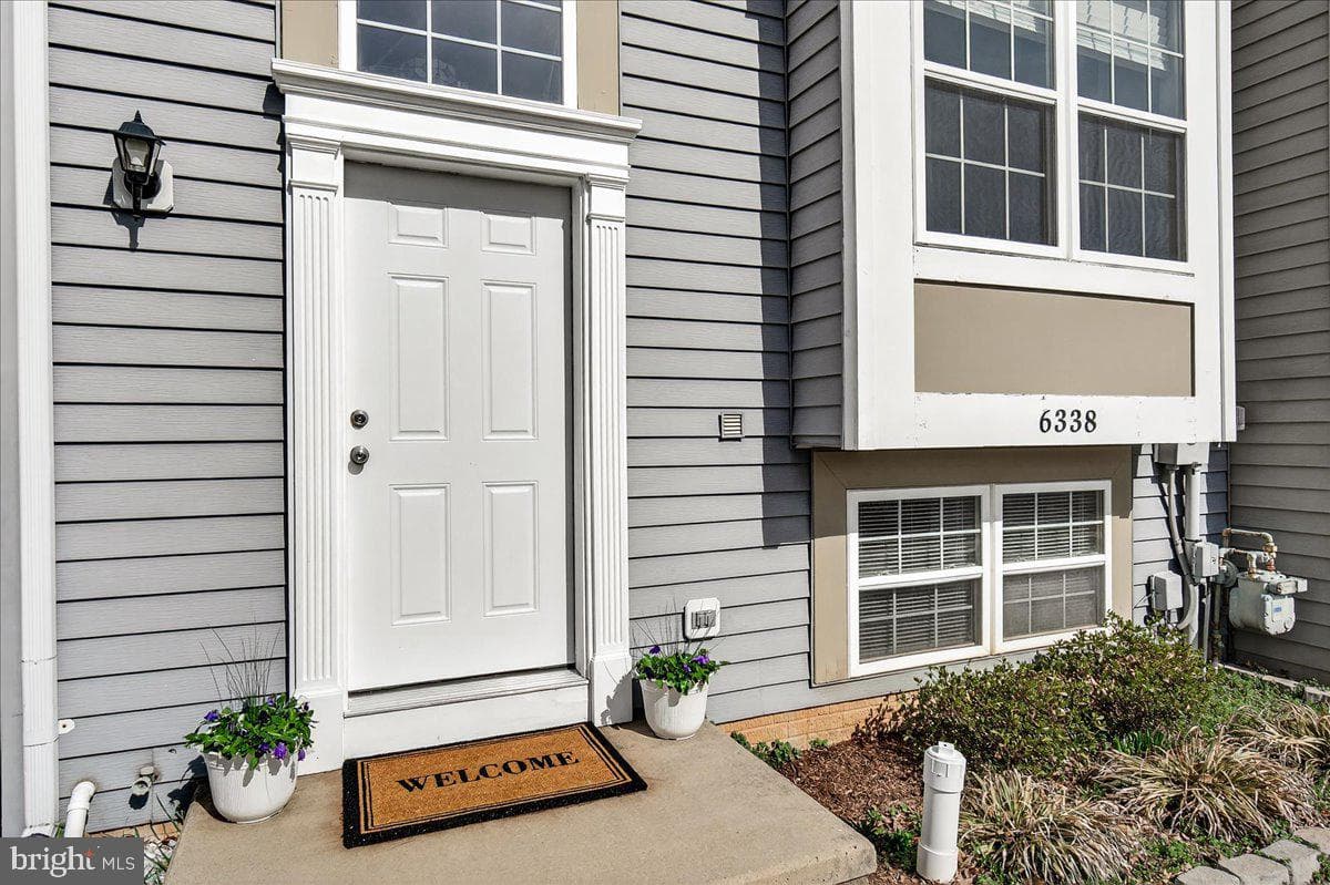 6338 Jacobs Court photo 4
