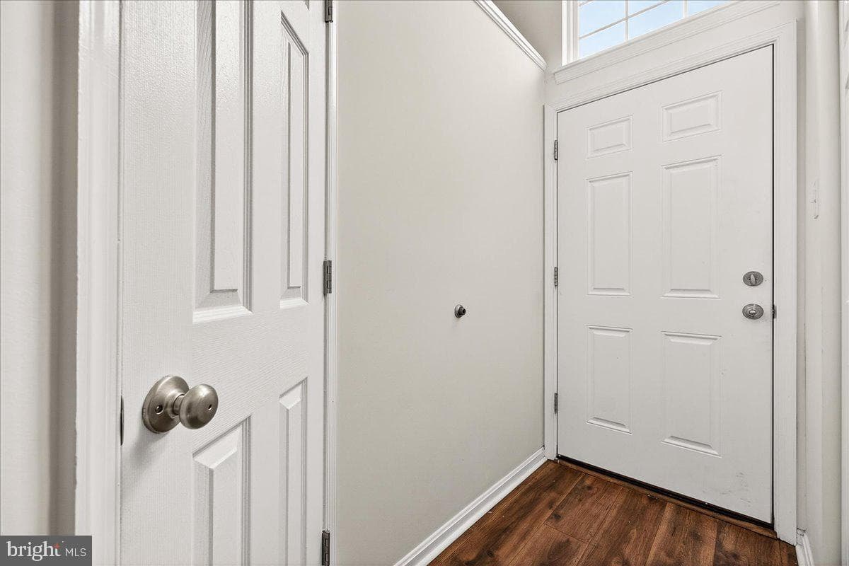 6338 Jacobs Court photo 6