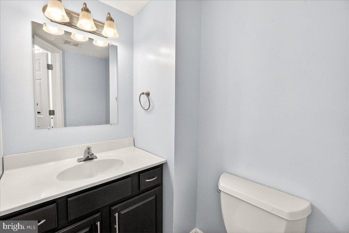 6338 Jacobs Court photo 7