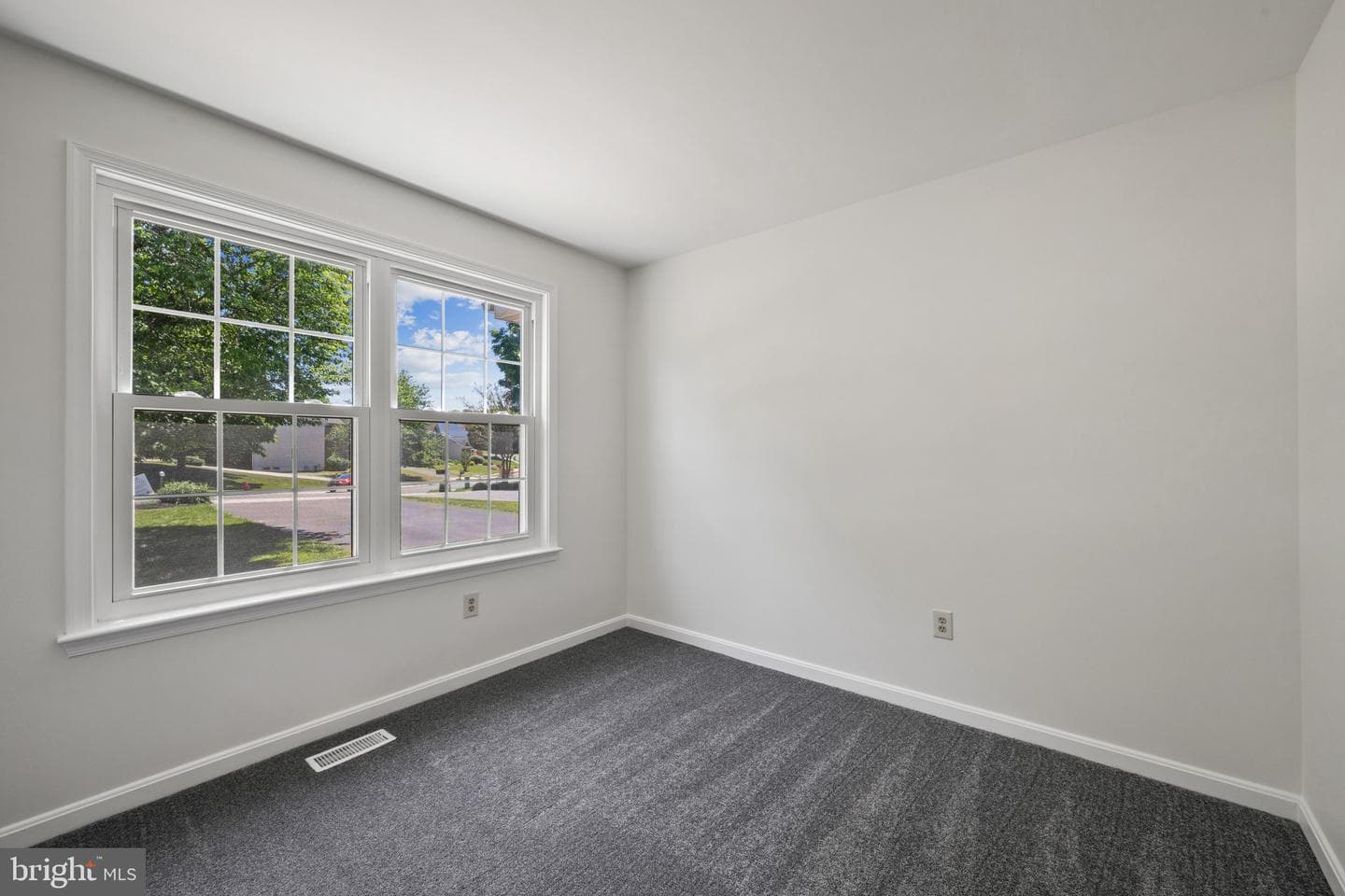 1003 Gleneagle Court photo 12