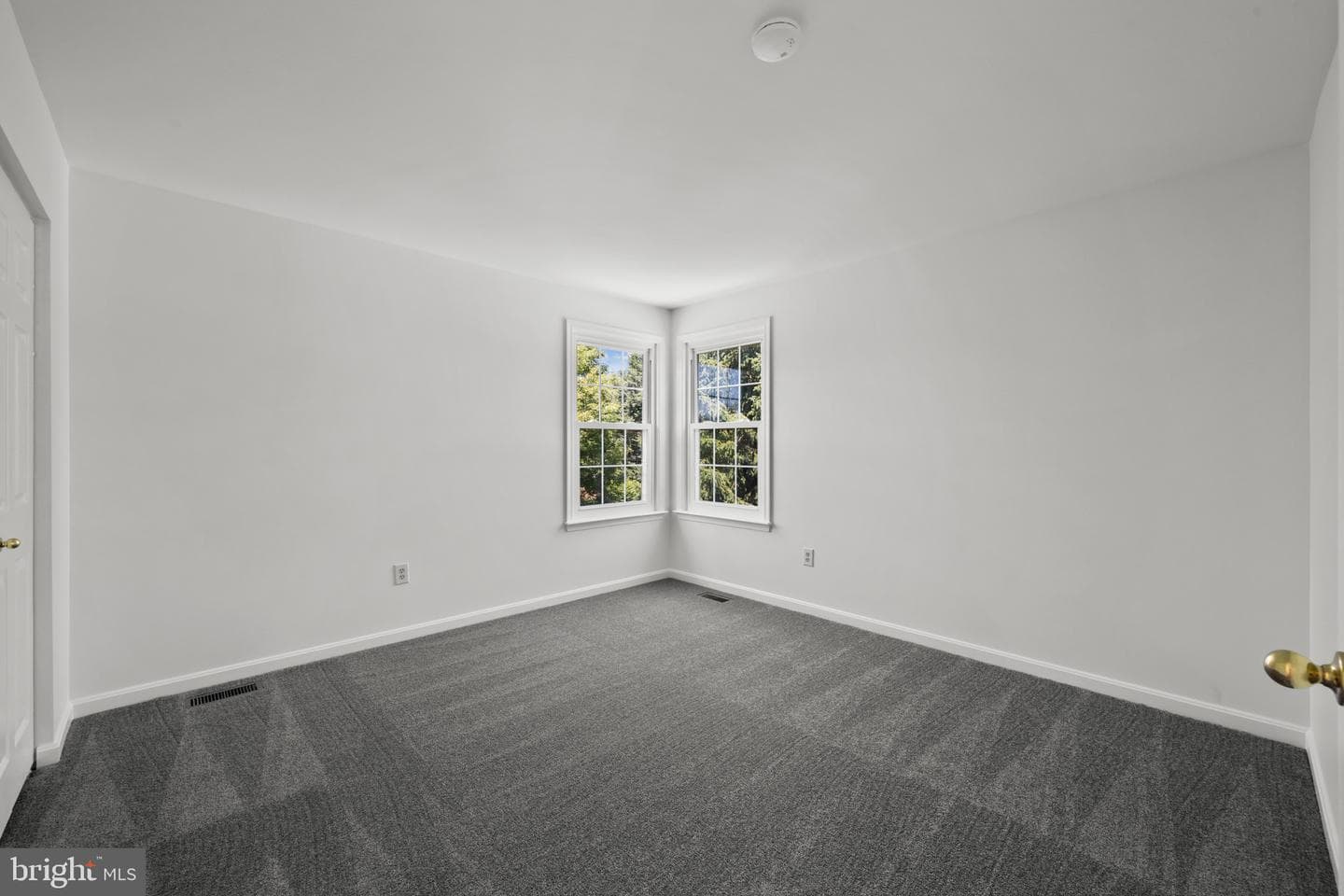 1003 Gleneagle Court photo 25
