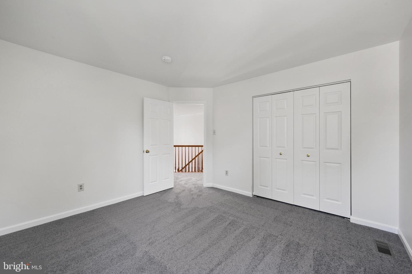 1003 Gleneagle Court photo 26