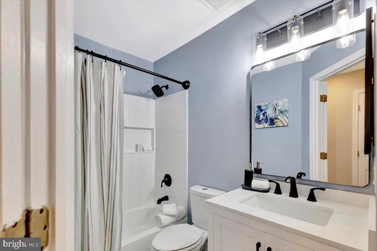 1111 Canon Way photo 35
