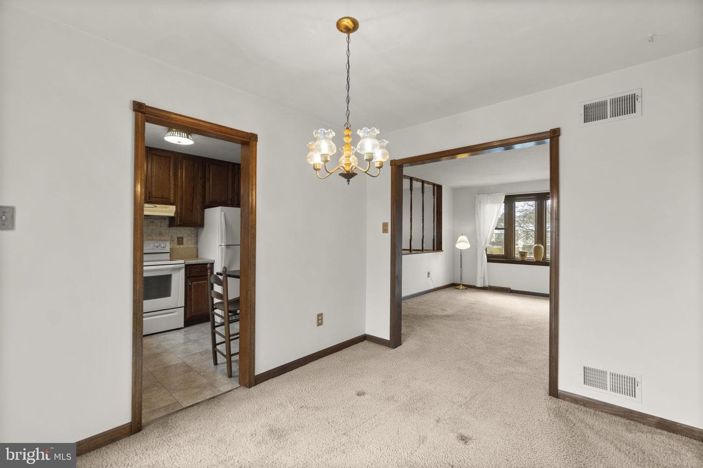 2916 Tulip Way photo 8