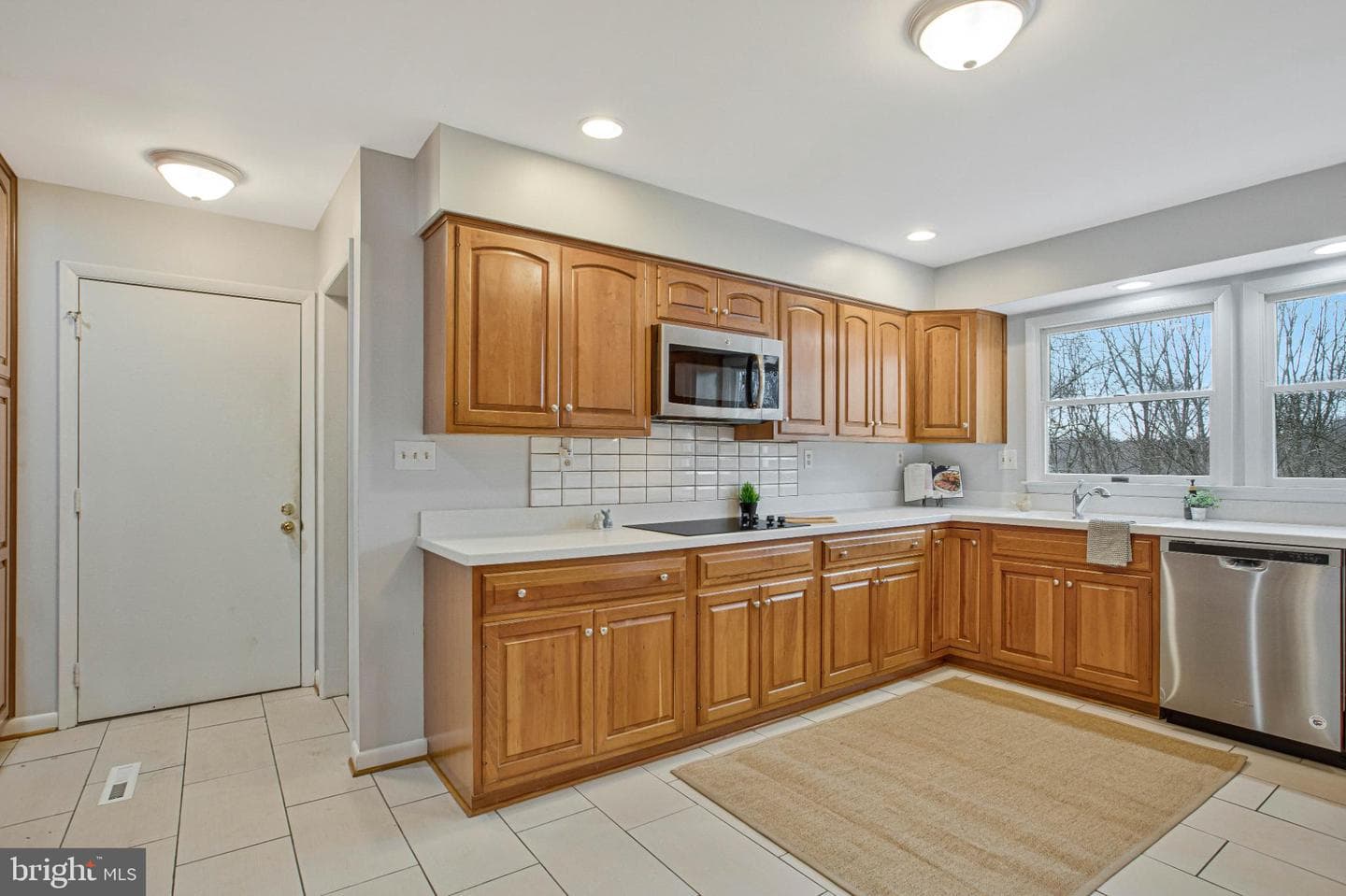 5205 Gate House Court photo 8