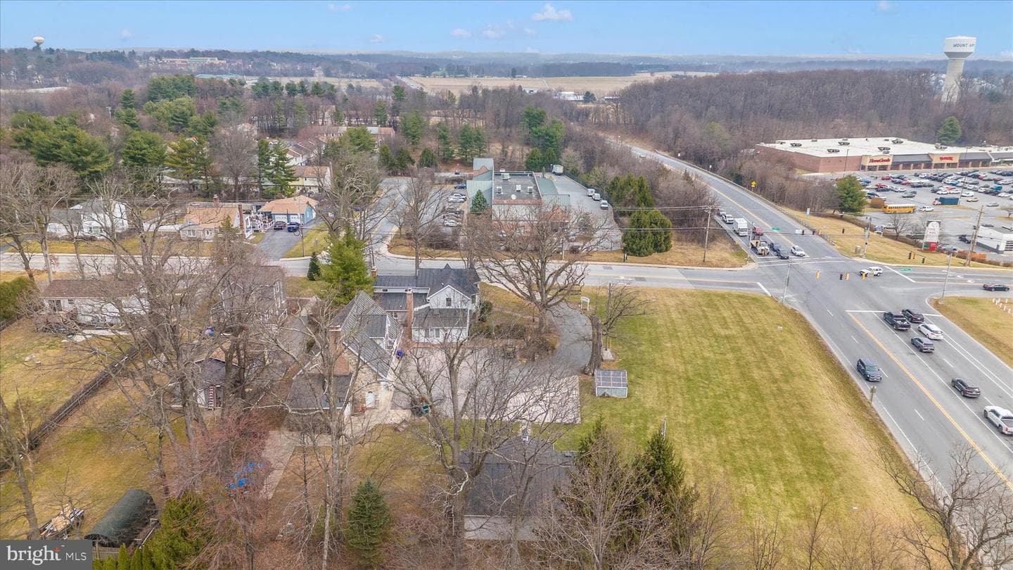 806 Park Avenue, Mount Airy