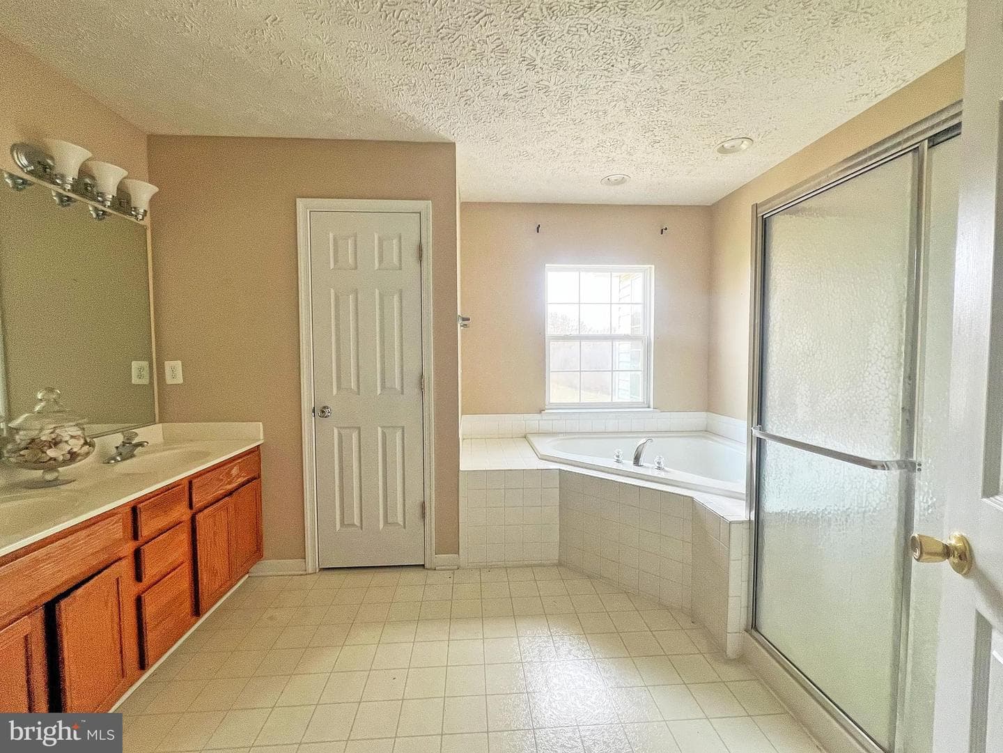 2974 Corona Court photo 23