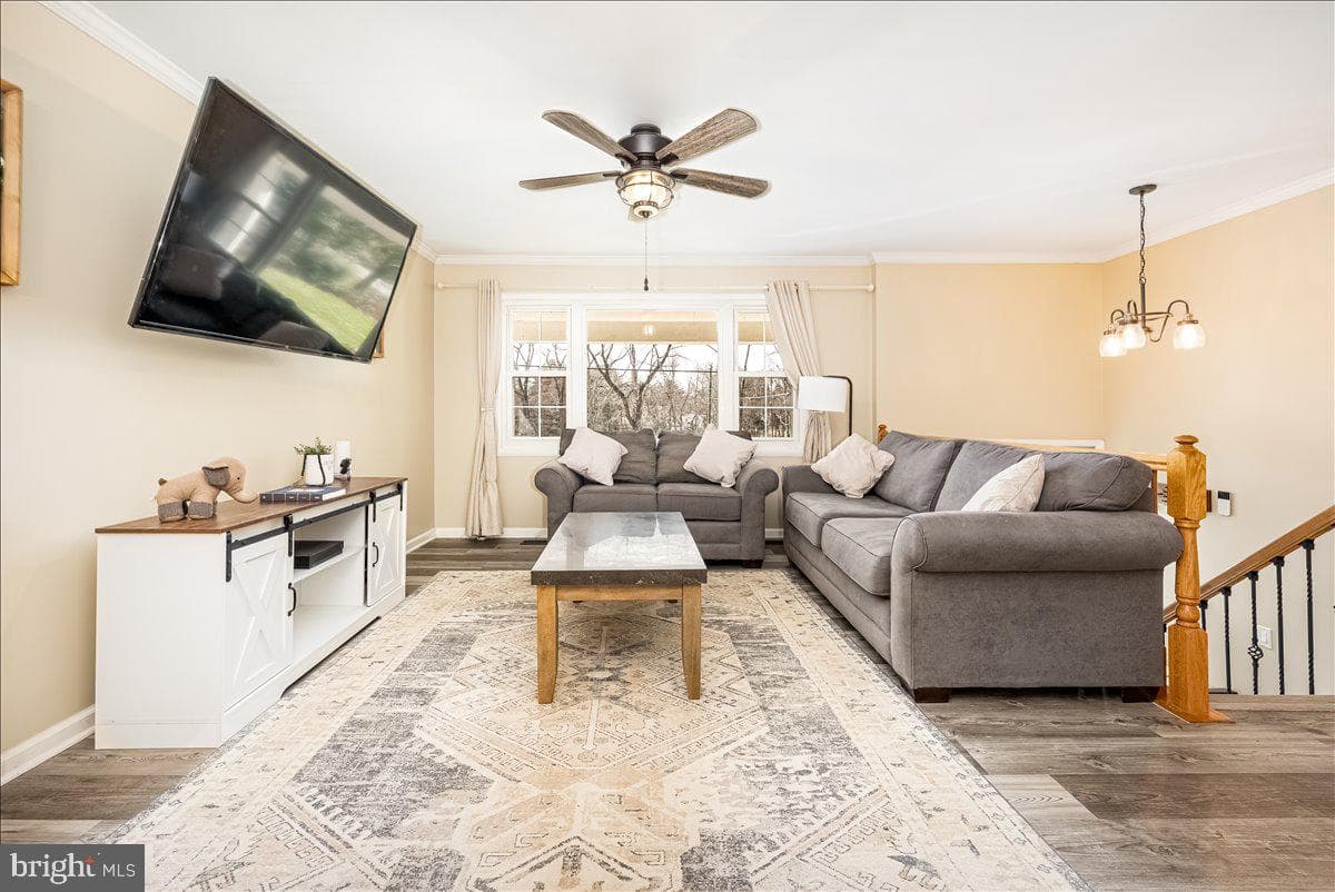 2536 Sandymount Road photo 6