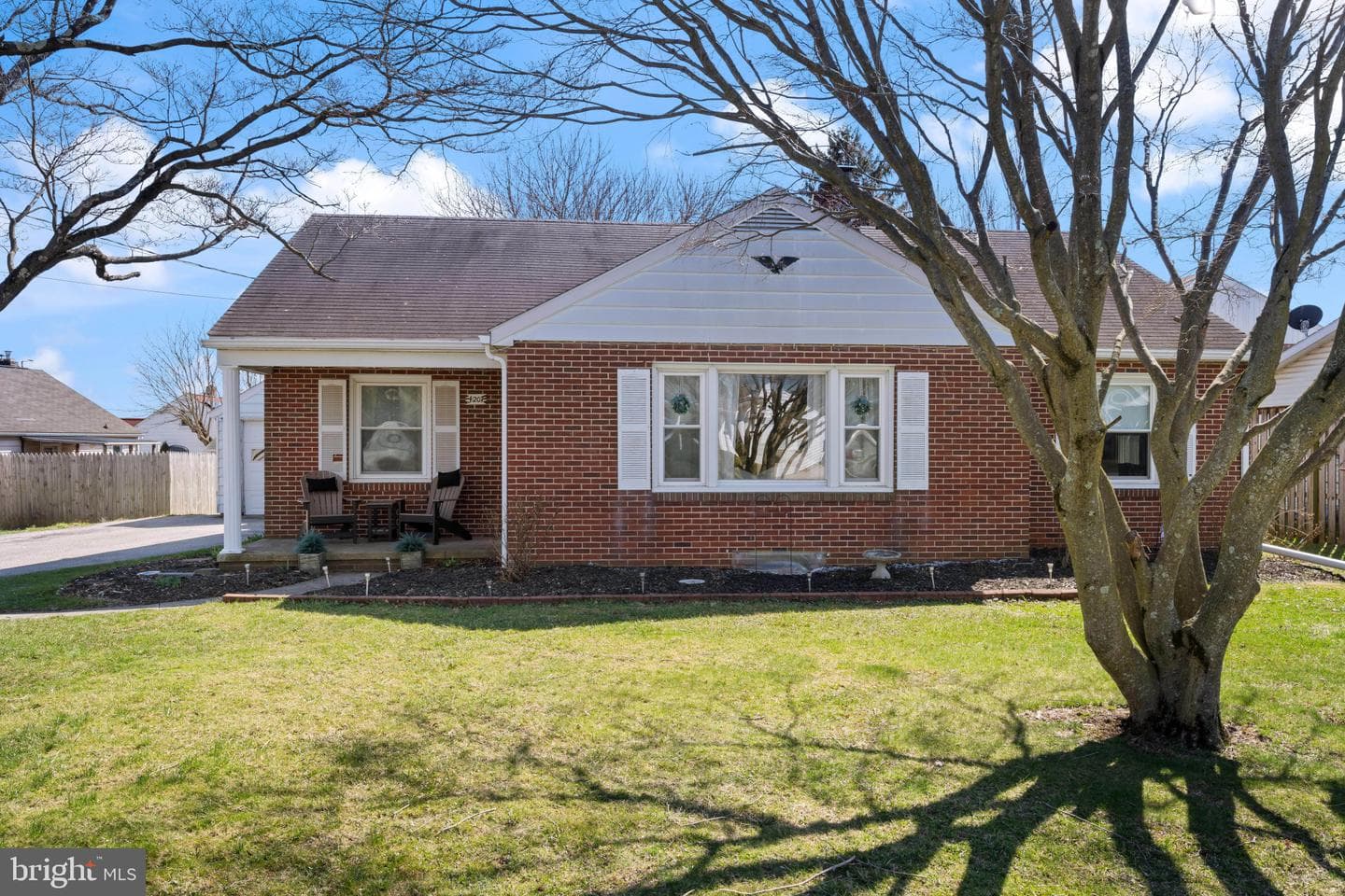 4207 Ralph Avenue photo 2