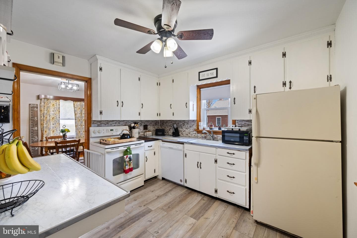 4207 Ralph Avenue photo 8