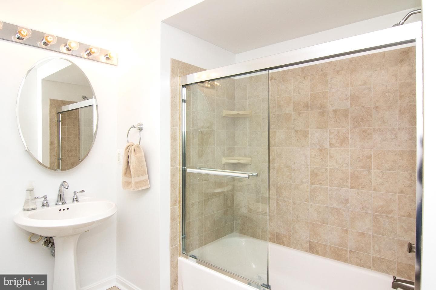 3808 Falls Road photo 24