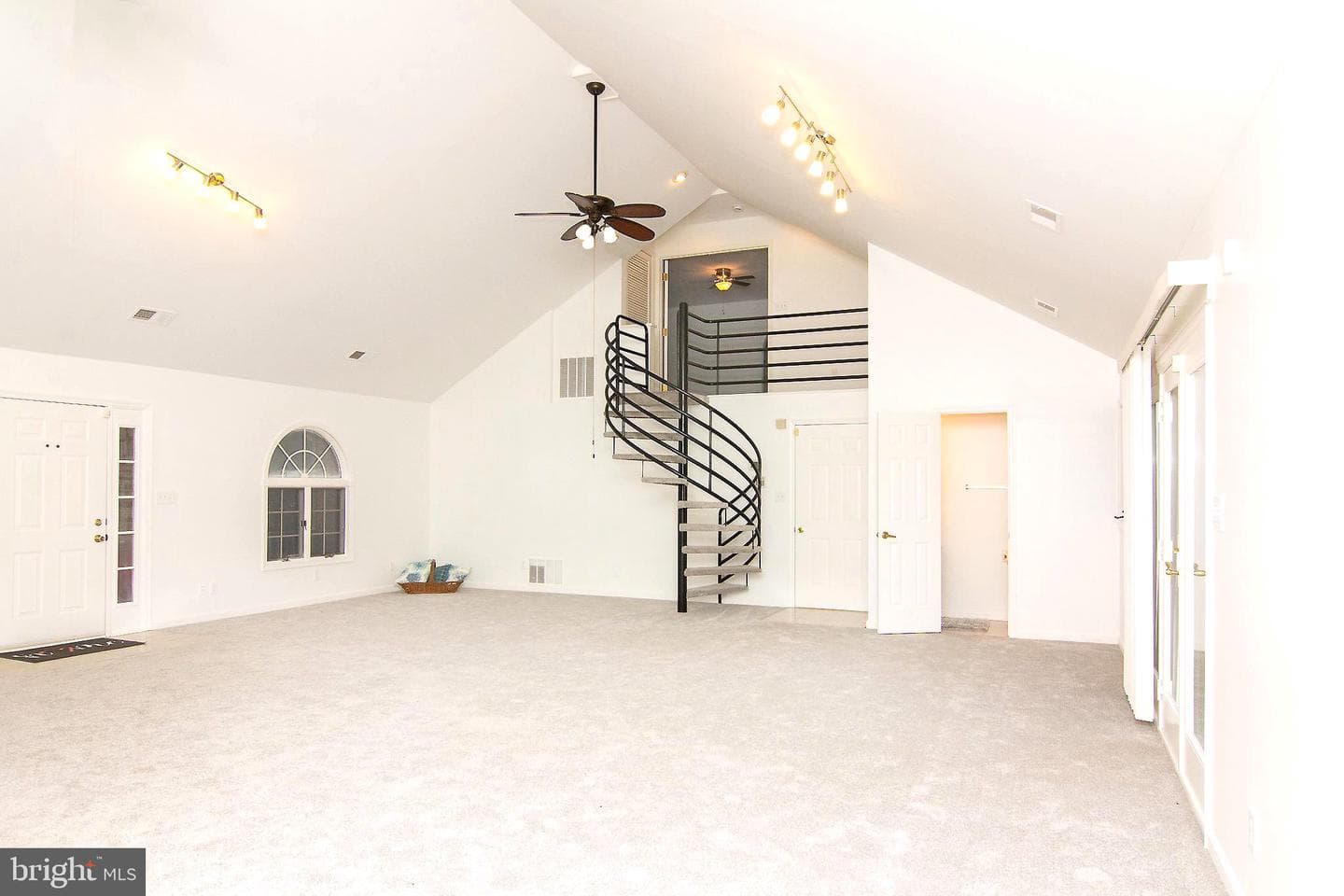 3808 Falls Road photo 6