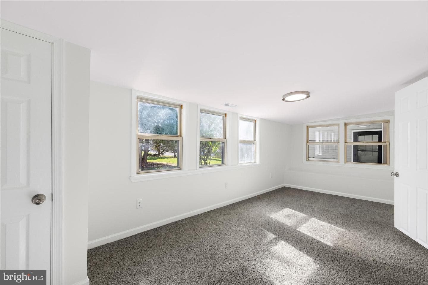 108 Franklin Avenue photo 16
